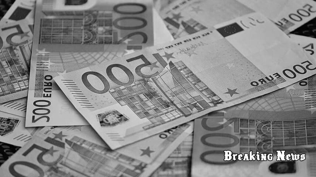 Громадянам РФ заборонили ввозити євро до Росії: Митники Фінляндії почали вилучати валюту
