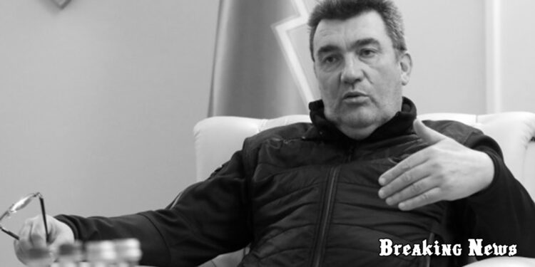 Імена усіх ухилянтів, які виїхали з України, будуть оприлюднені публічно – секретар РНБО