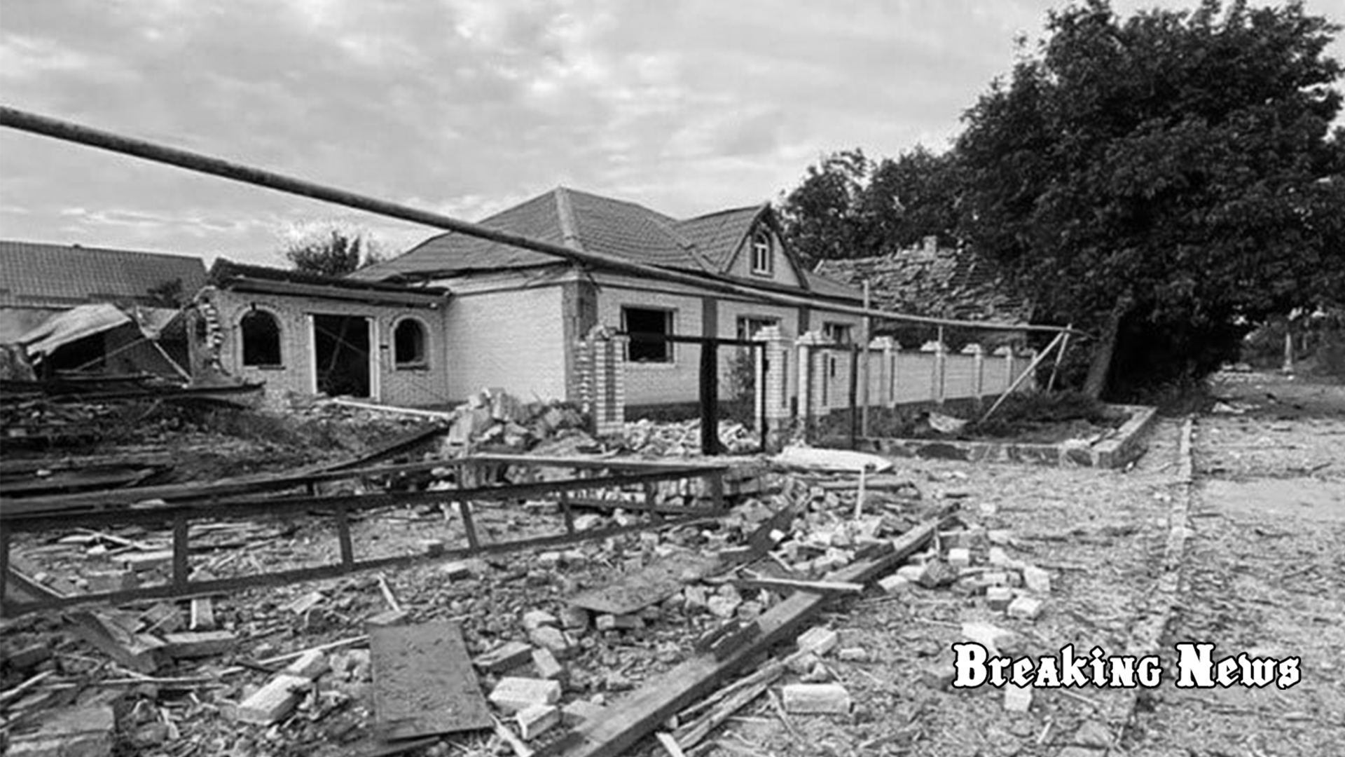 Росіяни обстріляли житлові будинки на Запоріжжі: фото наслідків