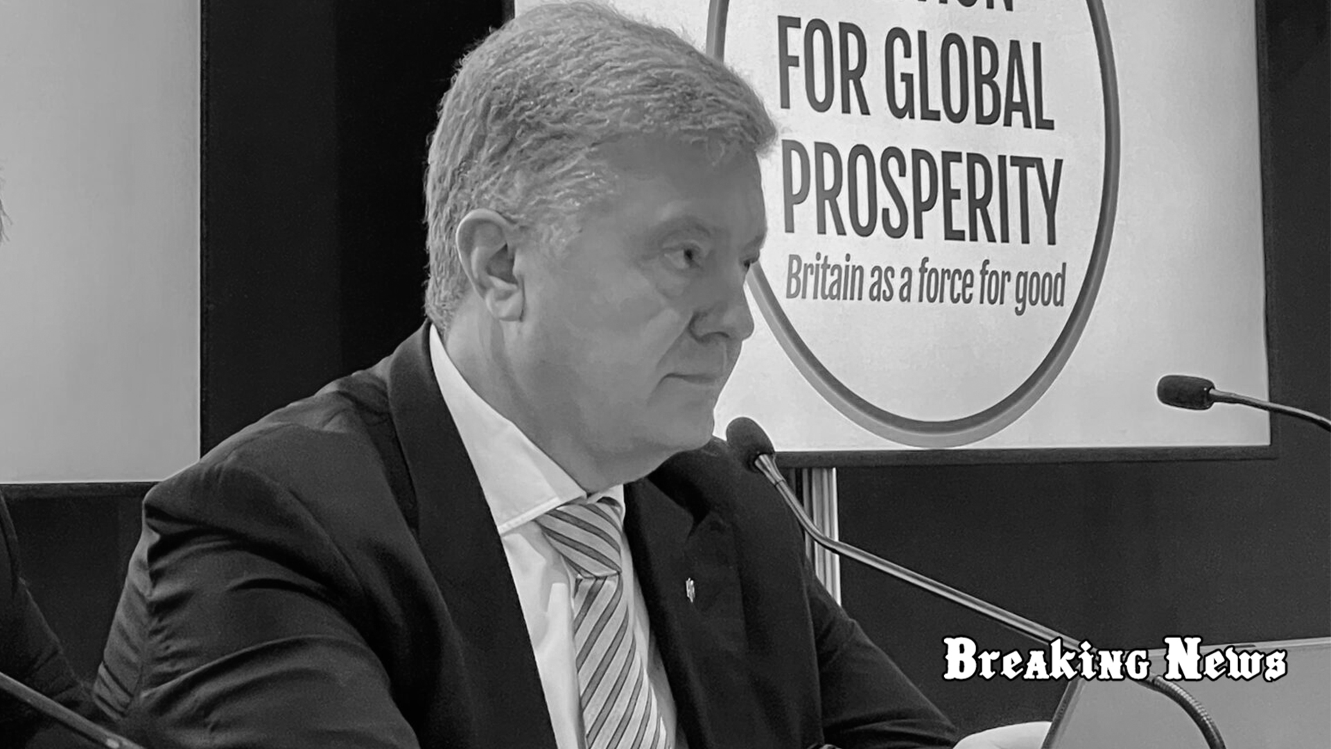 Порошенко у Великій Британії закликав дати Україні більше зброї і прискорити членство в НАТО – з путіним миру не буде