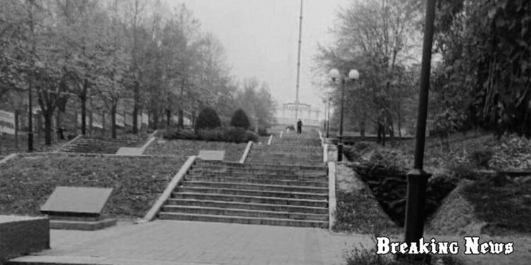 В окупованому Мелітополі з головної площі зник російський триколор