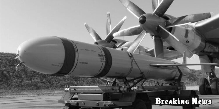 Армія РФ обстрілює Україну крилатими ракетами з імітатором ядерної боєголовки, - ЗМІ