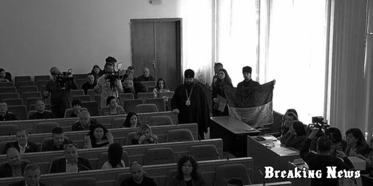 Рівненська облрада проголосувала за заборону діяльності УПЦ МП
