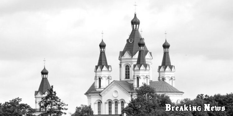 Кам’янець-Подільська міськрада заборонила УПЦ МП користуватися землею та орендувати храми у місті