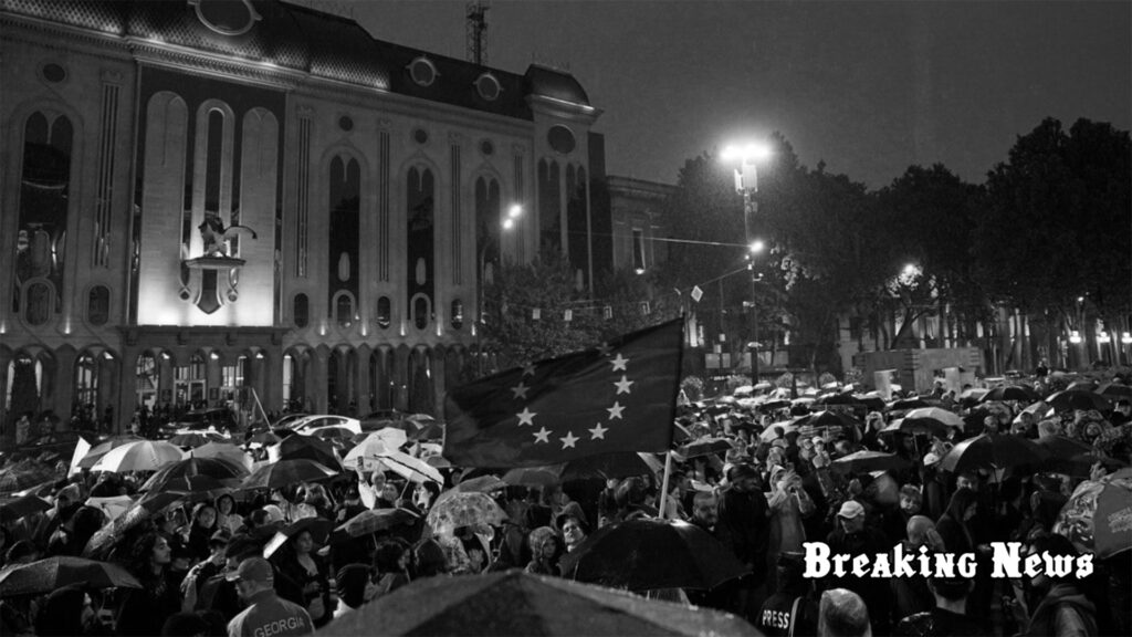 У Грузії після відновлення авіасполучення з РФ почалися протести біля парламенту
