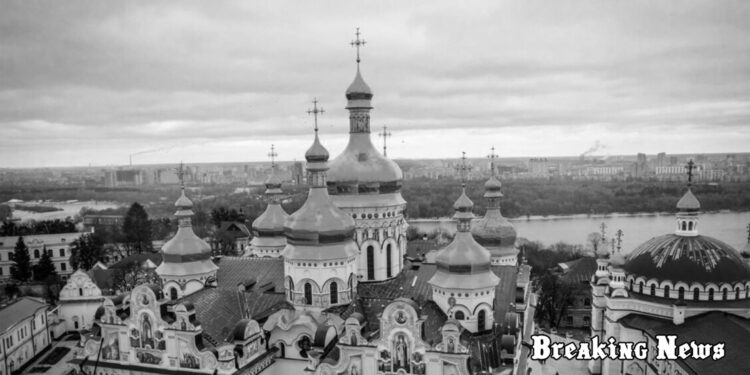 Вперше на дзвіниці Києво-Печерської лаври пролунав «Щедрик»