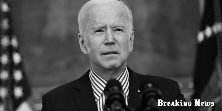 Байден прокоментував смерть Навального та закликав допомогти Україні