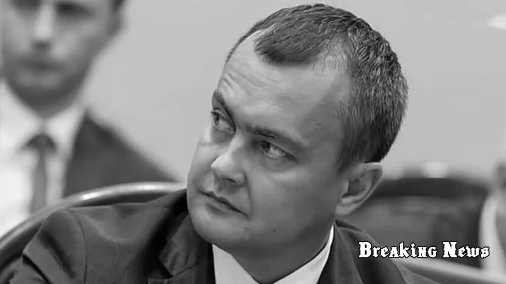 Після розслідування про відпочинок на Мальдівах: “слуга” Арістов вирішив скласти мандат