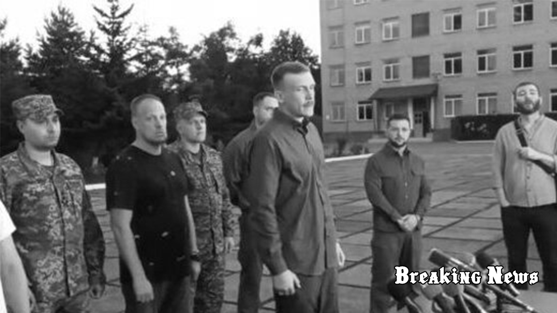 Ми продовжимо боротьбу і обов’язково своє слово скажемо в бою, - визволений з полону командир "Азову" Прокопенко