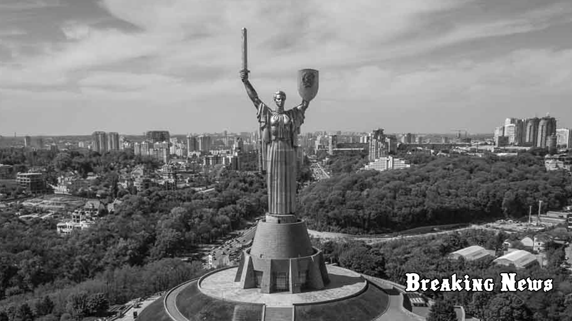 У держдумі РФ закликали завдати удару по Батьківщині-матері в Києві