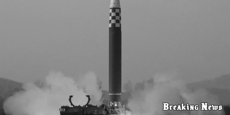 Зростає напруженість: КНДР знову випустила ракети