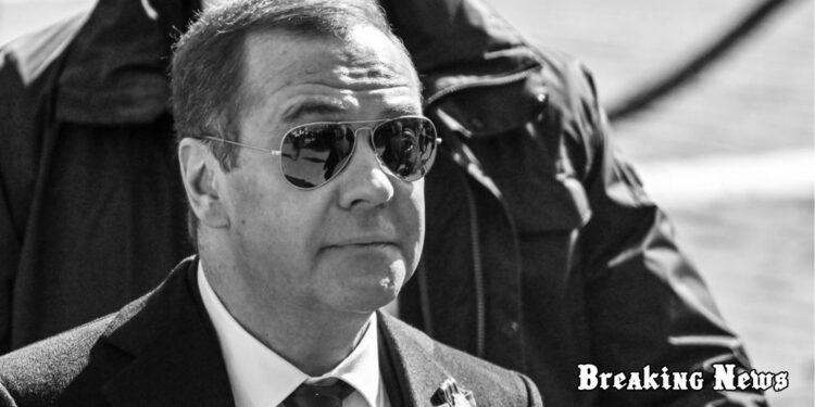 Медведєв пофантазував про захоплення Києва та Одеси: що йому порадили в ЄС