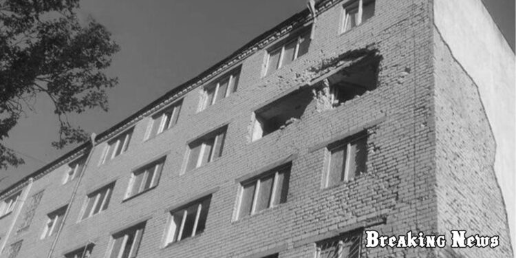 Вранці рашисти завдали удару по Херсону, двоє загиблих