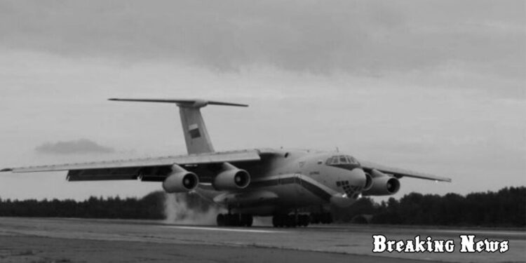 У Білорусі приземлився літак з військовими киргизами і таджиками