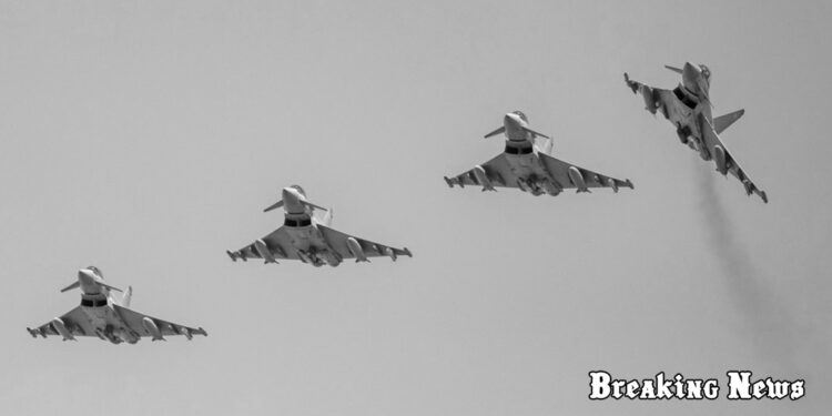 Літаки Великої Британії захищають українські кораблі з зерном від атак Росії у Чорному морі — The Telegraph