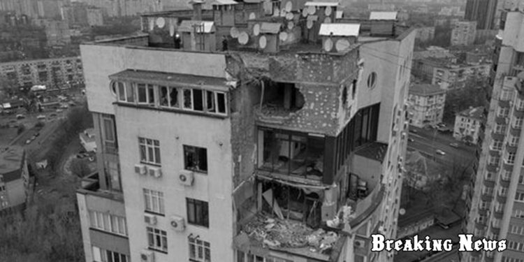 Нічна атака на Київ: дві особи дістали поранення, пожежі в житлових будинках