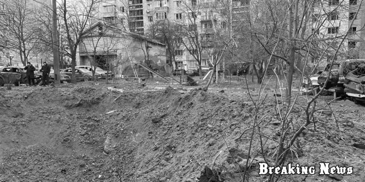 Масована атака РФ: у Києві та області загинули три людини, пошкоджені будинки, підприємства та медзаклад