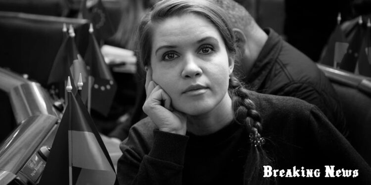 Безуглу звільнили з посади заступника комітету з питань оборони