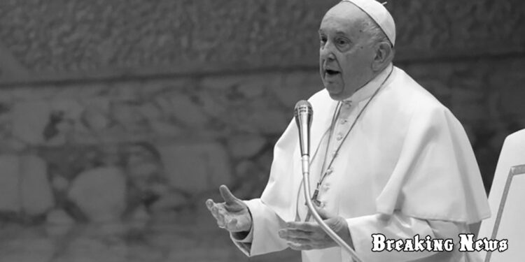 Папа Римський вважає зброю та контрацептиви причинами демографічної кризи