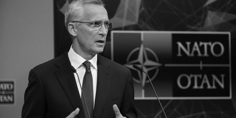 Серед громадян країн-членів НАТО дві третини виступають за продовження підтримки України, - Столтенберг