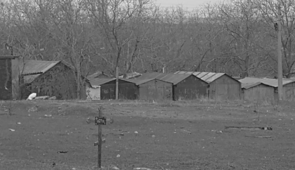 В окупованому Маріуполі виявили ще одне місце стихійного поховання людей, - міськрада