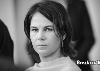 Бербок пригрозила Китаю наслідками за постачання зброї Росії: можливі санкції від ЄС