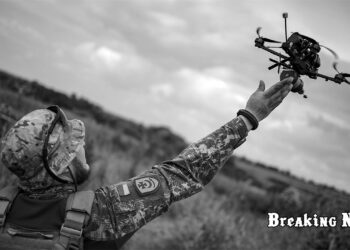 🚁 Унікальна рятувальна операція: "Азов" доставив кров для пораненого бійця дроном