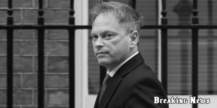 Грант Шаппс: Британія повинна дозволити Україні бити по території Росії