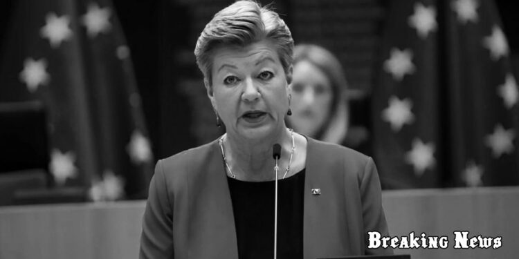 Рішення Угорщини спростити в’їзд для росіян і білорусів загрожує безпеці ЄС, - єврокомісар Йоганссон