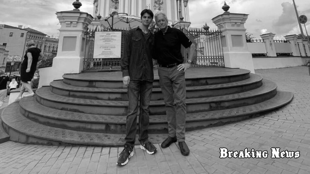 Голлівудський актор Майкл Дуглас відвідав Київ разом із сином Діланом