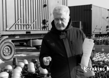 Порошенко передав техніку та дрони на фронт на 52 млн грн