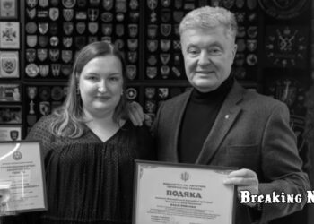 Сирський нагородив Фонд Порошенка відзнакою за допомогу ЗСУ