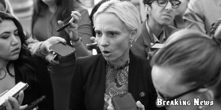 🗣️ Спартц зіткнулася з вигуками під час зустрічі у Вестфілді
