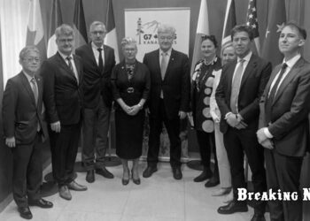 🇺🇦 Порошенко зустрівся з послами G7 та ЄС для обговорення миру та внутрішньополітичних проблем в Україні