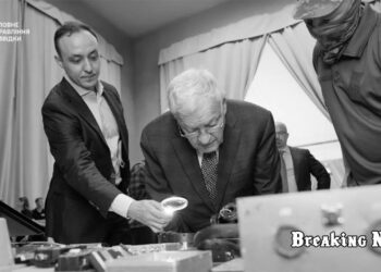 🕵️‍♂️ Келлогу під час візиту до України показали компоненти російської зброї, які були виготовлені на Заході: в ГУР розкрили подробиці