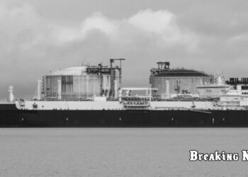 ⛽ Російські танкери з нафтою застрягли біля Індії через тиск Заходу