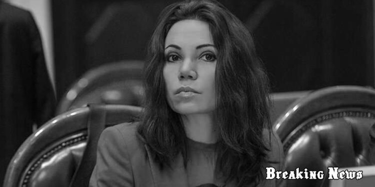 🗣Вікторія Сюмар: анонімні ТГ-канали розігнали чергову чорнуху проти Порошенка, за каденції якого українська мова отримала справжній захист