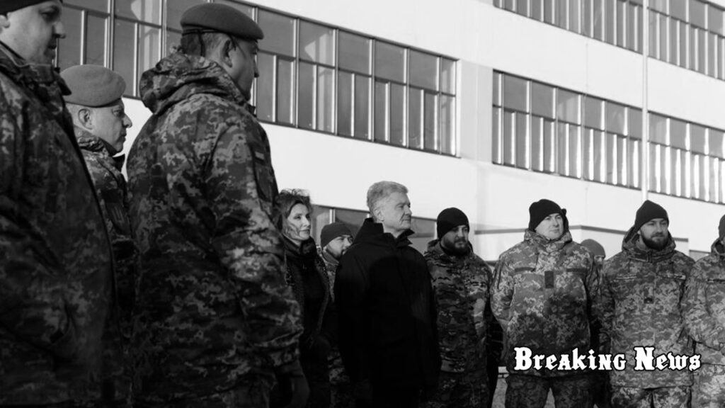🎄 Фінальна передача року: півтора десятка бригад отримали від Порошенка «Блискавки» та інші сюрпризи для ворога