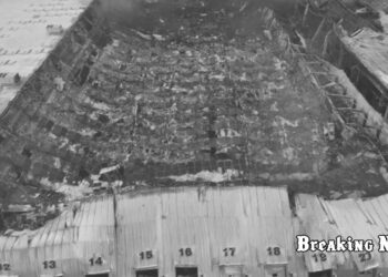 🚒 Пожежу гасили понад тиждень: Уколов розкрив деталі російського удару по логістичному центру Roshen під Яготином