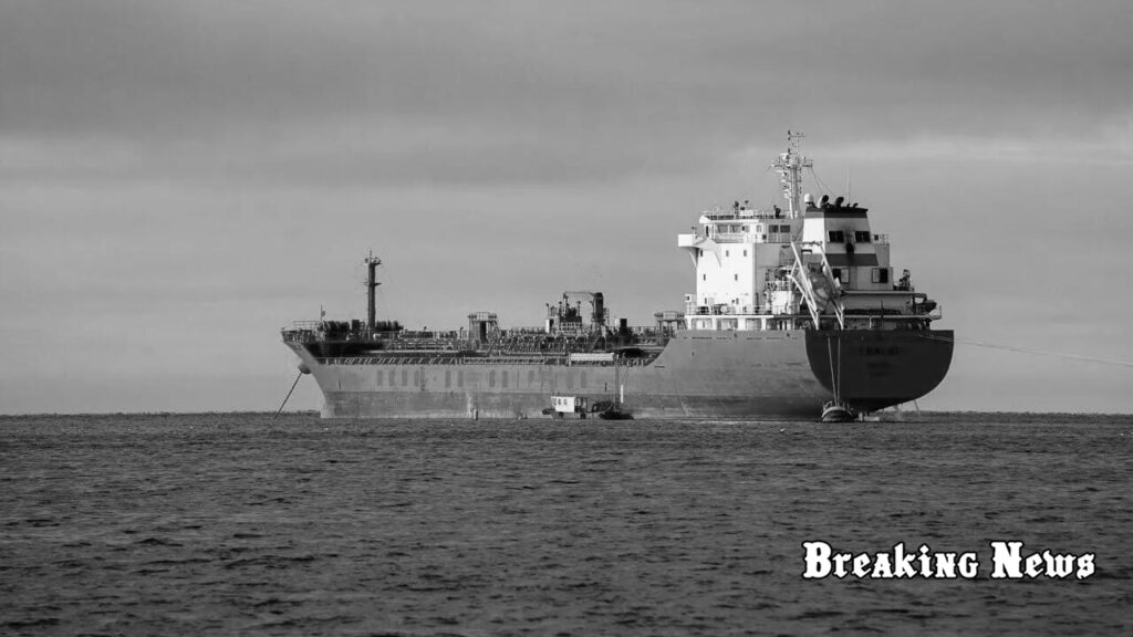 🚢 США за останні три тижні таємно провели через Ормузьку протоку близько 70 суден – NYT
